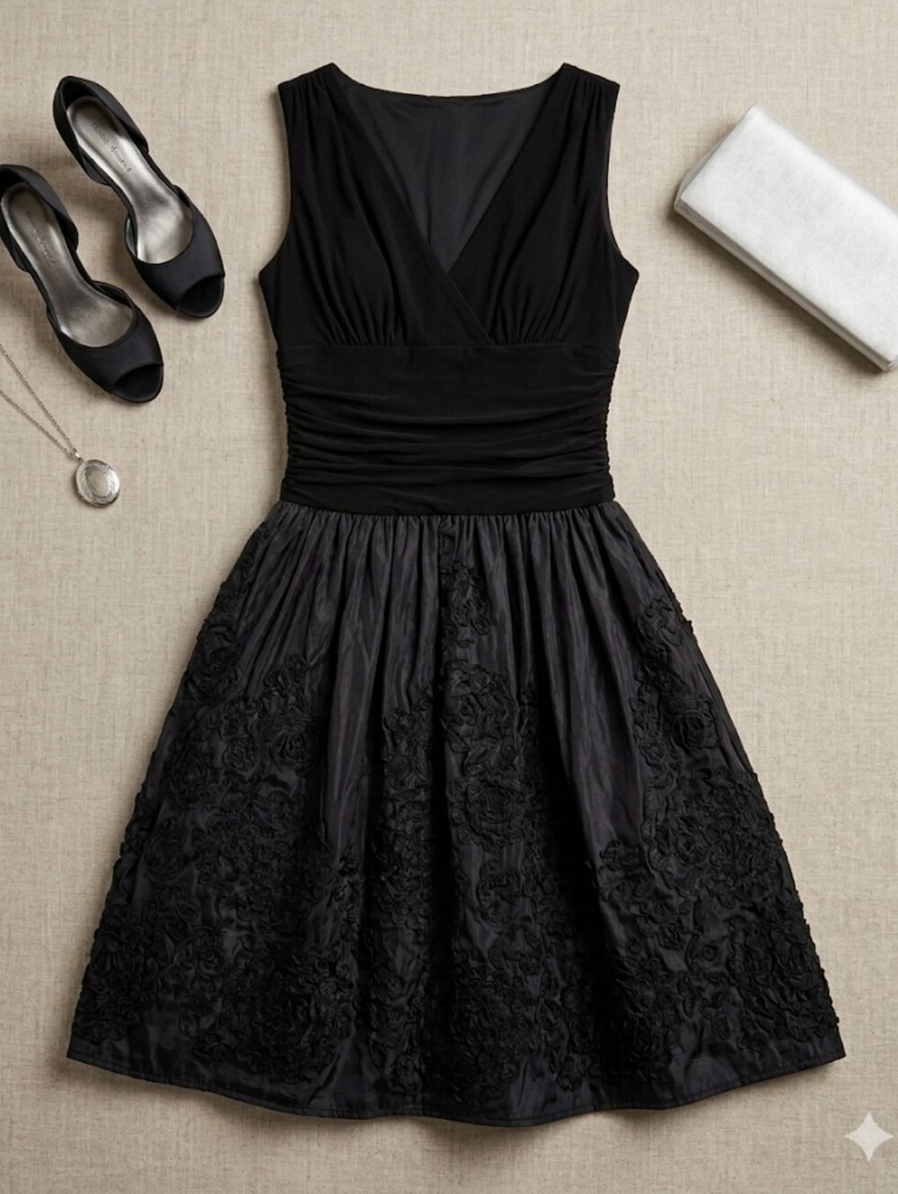 EUC Jessica Howard Black V-neck Dress with Textured Floral Appliques Skirt, 6P